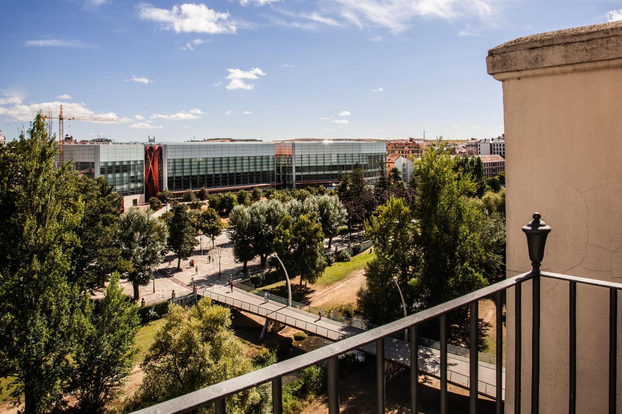 Museo Evolucion Apartment Burgos Exterior photo